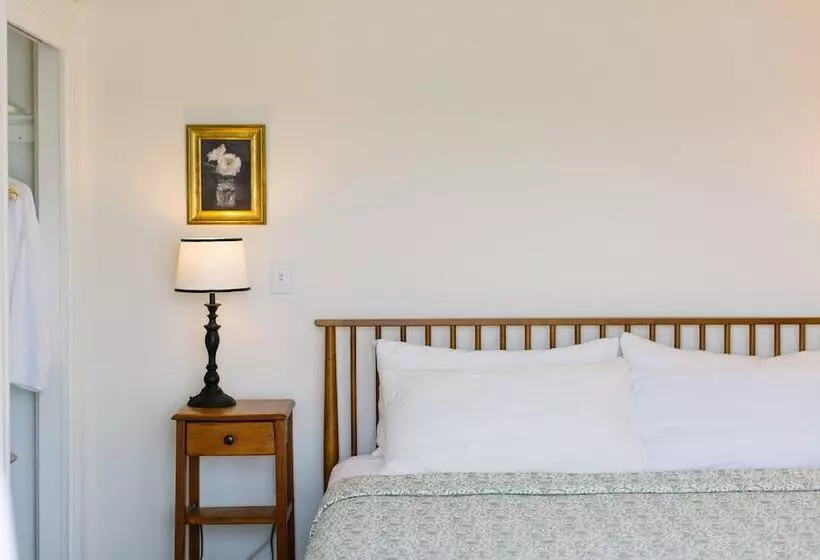 ホテル Admirals Quarters Inn