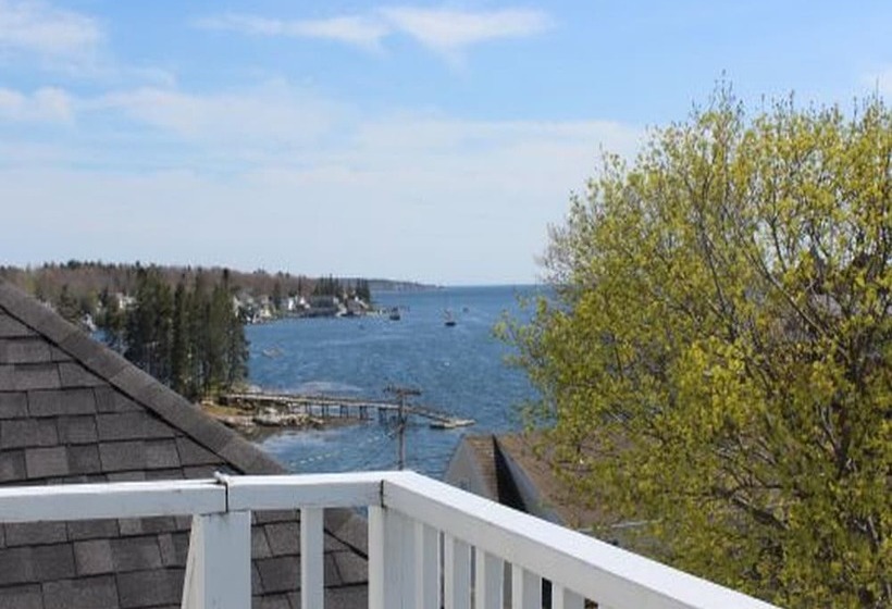 בית מלון כפרי Admirals Quarters Inn