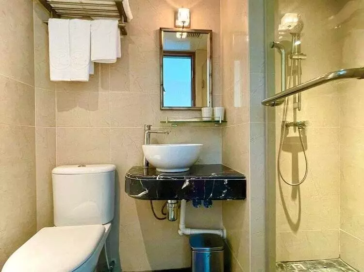 هتل Lander Grand