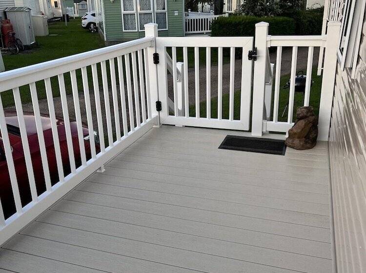 בית מלון כפרי Lovely 4 Bed Lodge In Great Yarmouth