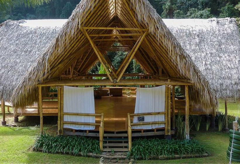 هتل Santuario Natural El Tular