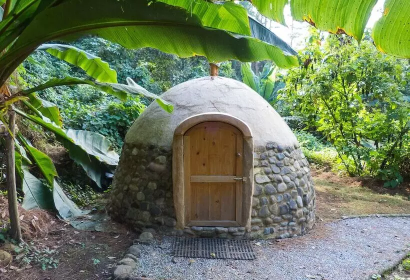 هتل Santuario Natural El Tular