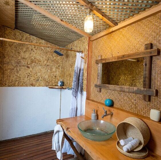 هتل Santuario Natural El Tular