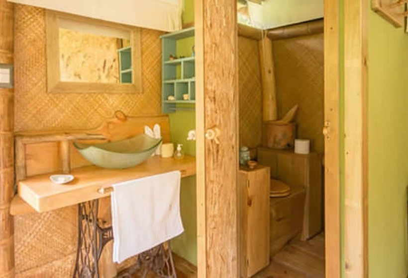 هتل Santuario Natural El Tular