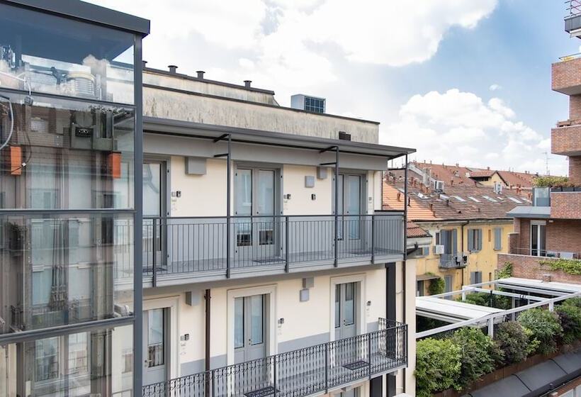 Italianway The B Village Standard