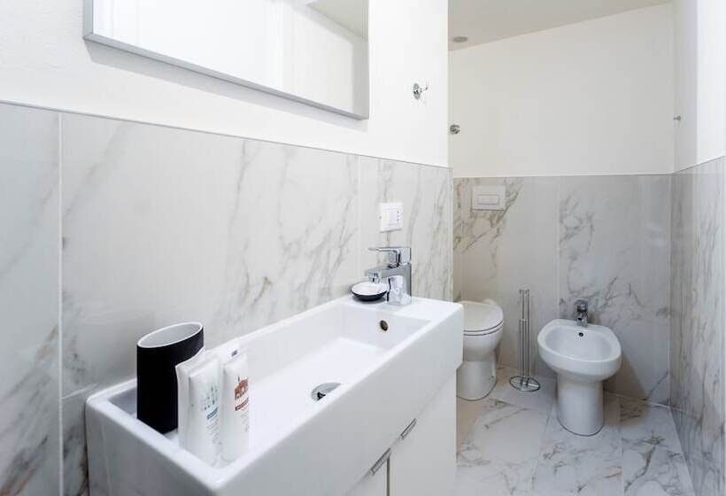 Italianway The B Village Standard