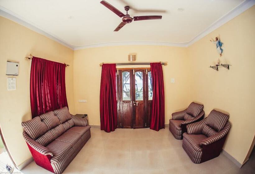 ペンション Ashwem Point