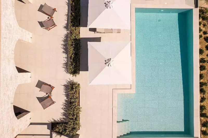 Majatalo Reveli Suites