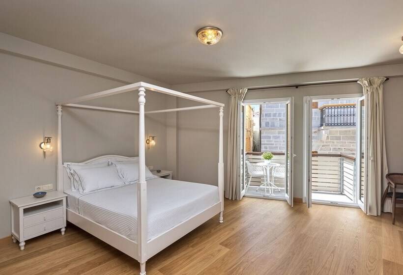 پانسیون The Nestorian House