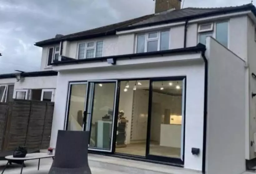 レジデンス Lovely 3 Bed House In Potters Bar Jacuzzi & 75inch