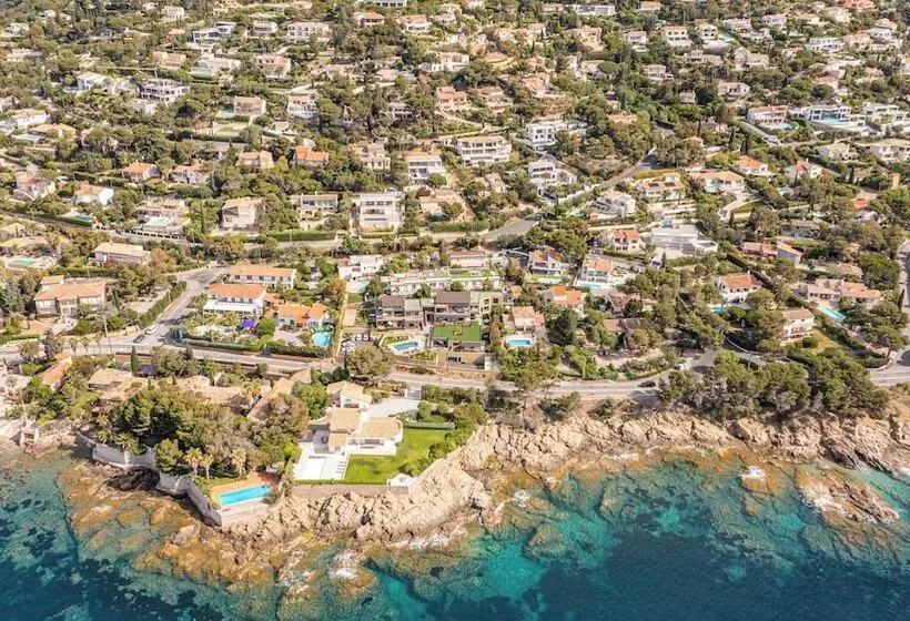 レジデンス Villa Sambro