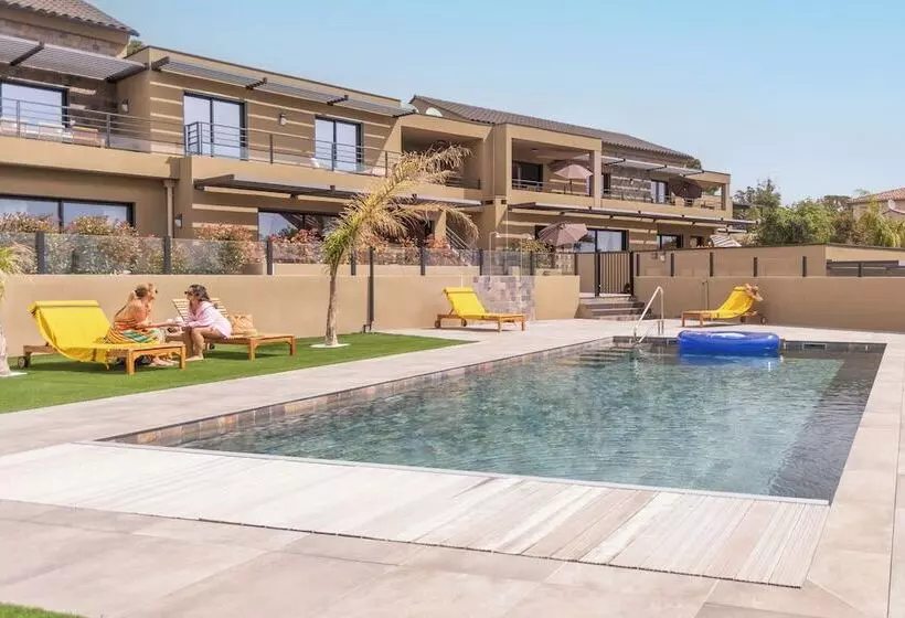 レジデンス Villa Sambro