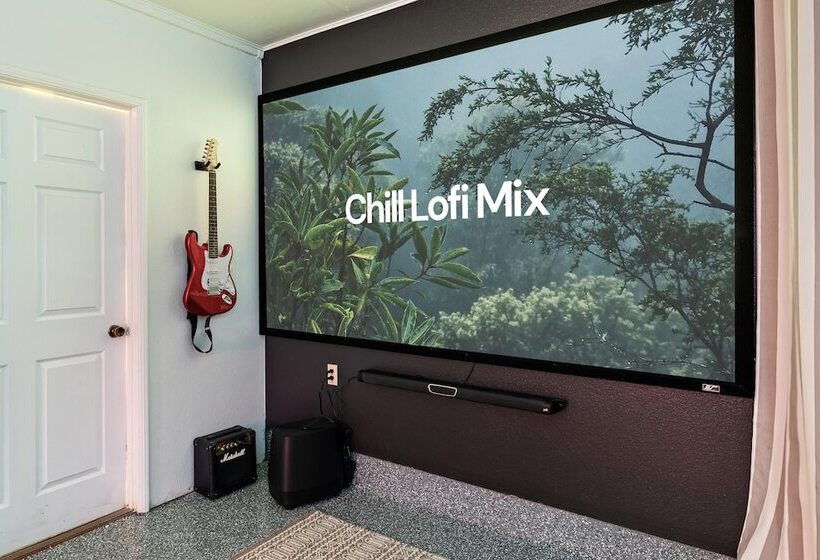 Slice Of Heaven By Avantstay Breathtaking Views!