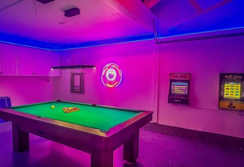 Slice Of Heaven By Avantstay Breathtaking Views!