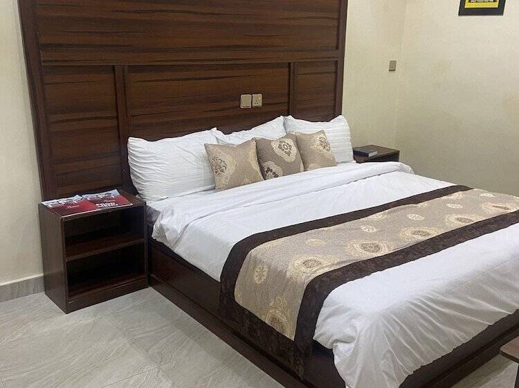 Farik Hotels And Suites