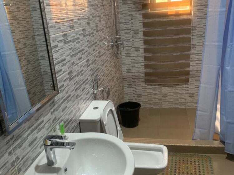 هتل Avocado X Katampe