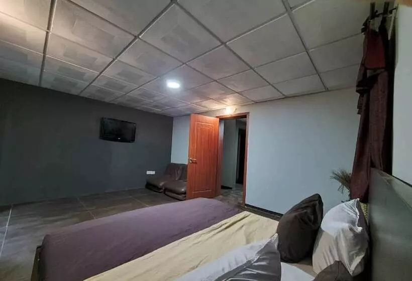 هتل Ikeja Central