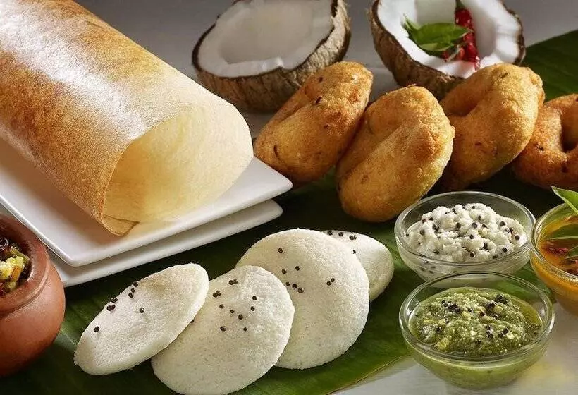 ホテル Kesari Residency