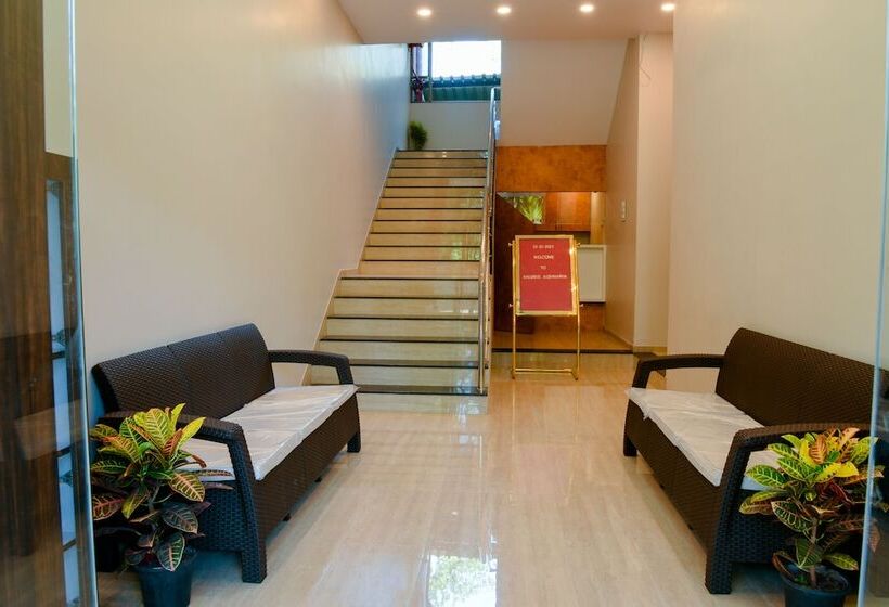 Отель Malvan S Aishwarya