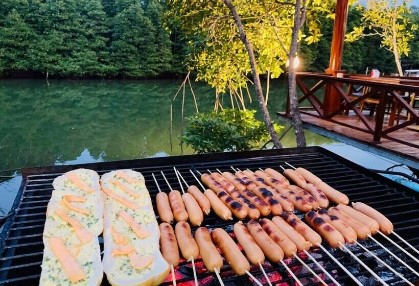 בית מלון כפרי O Mary River Resort