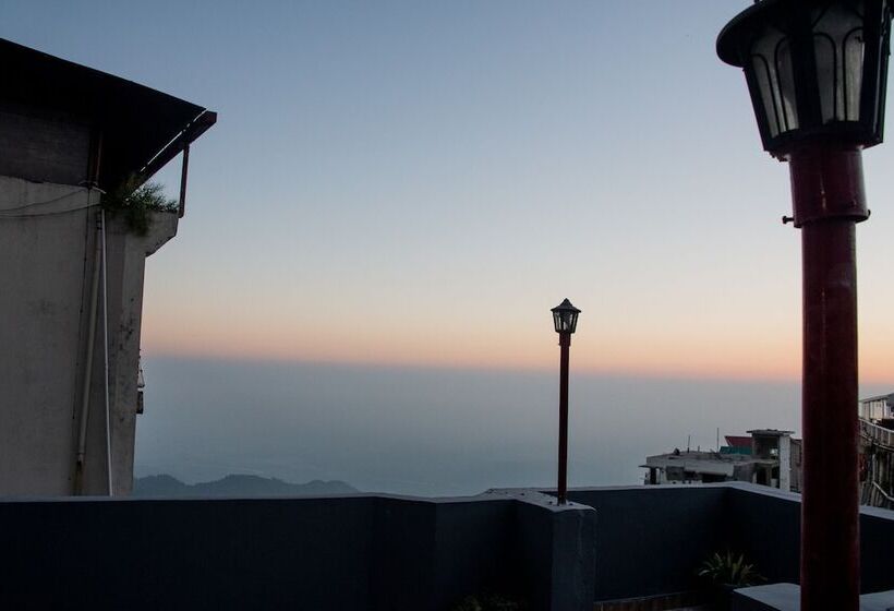 Riversun Hotel Mall Road