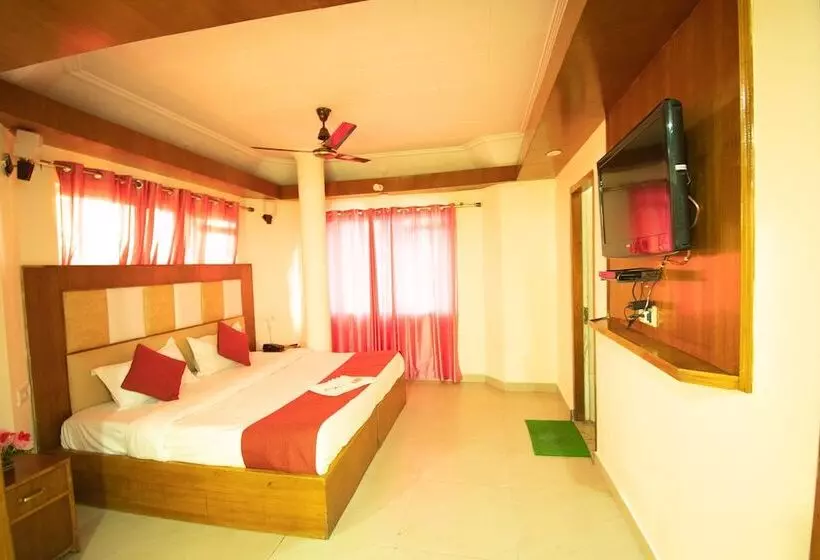 Riversun Hotel Mall Road