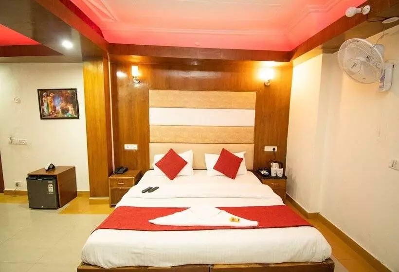 Riversun Hotel Mall Road