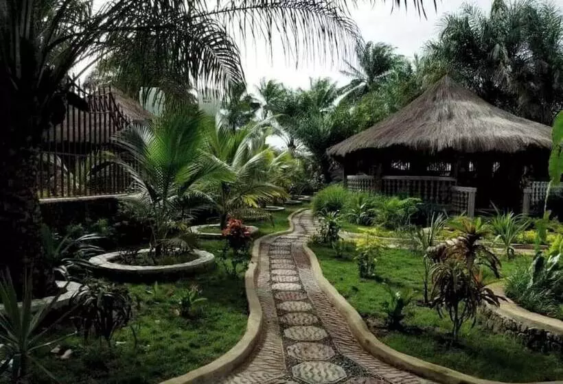 هتل Tariq S Resort And Restaurant