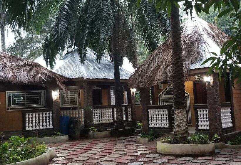 هتل Tariq S Resort And Restaurant