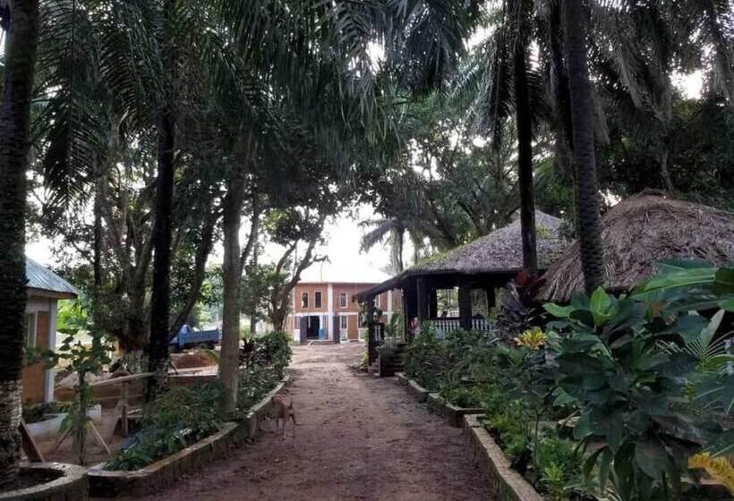 هتل Tariq S Resort And Restaurant