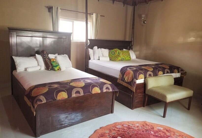 هتل Tariq S Resort And Restaurant