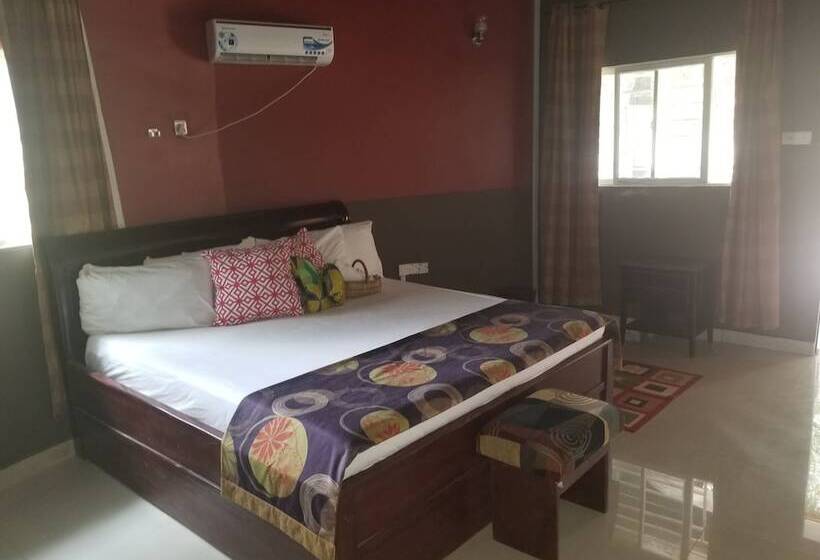 هتل Tariq S Resort And Restaurant