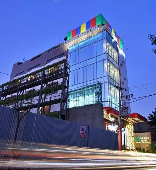 Otel The Sato