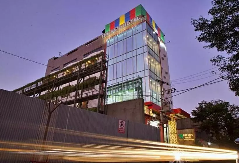 Otel The Sato