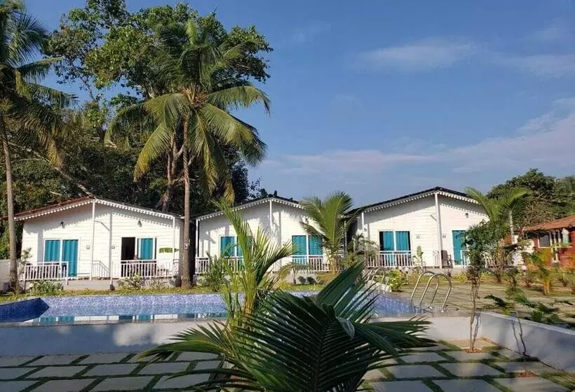 ホテル White Truffle Resort