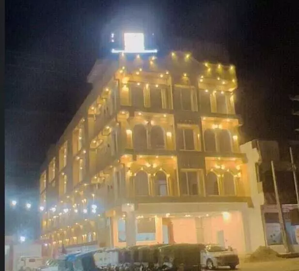 Overseas Hotel And Suites