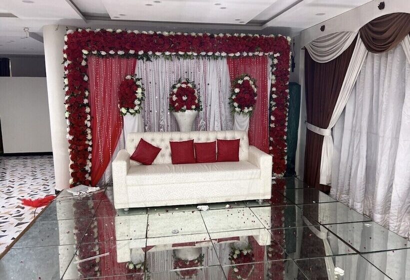 Overseas Hotel And Suites