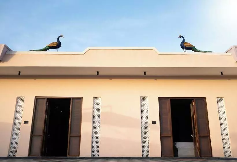 リゾートホテル Parijat Private Pool Villa 1, 2 And 3 Bhk