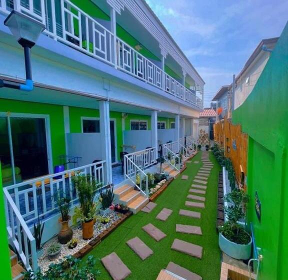 Aamiaismajoitus (B&B) Baan Tipsukon