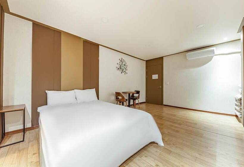 Boryeong Coconut Motel