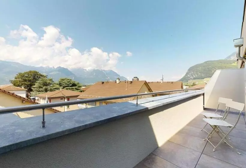 Nonanteneuf Appart Hôtel   Aigle