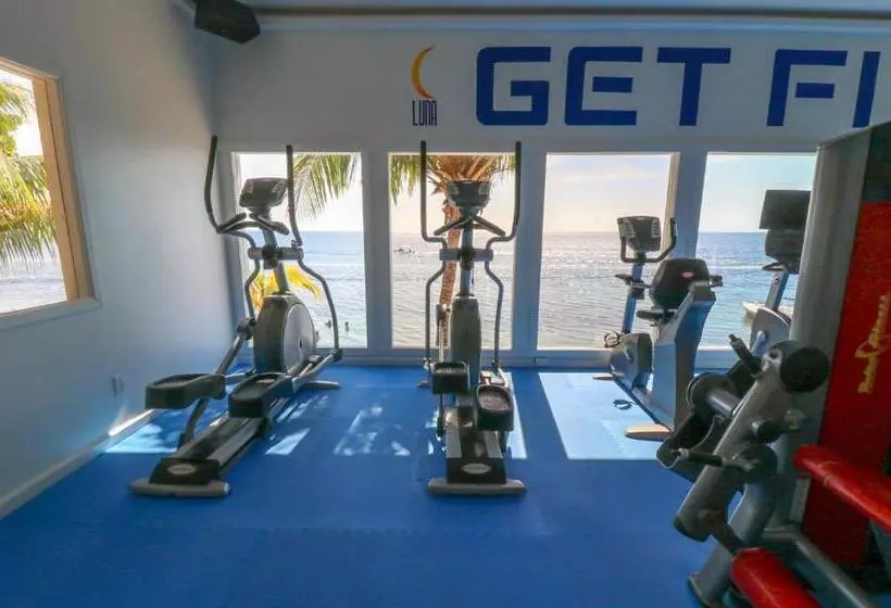 هتل Luna Beach Luxury Boutique Beach Front Resort