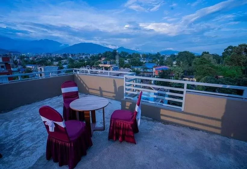 هتل Pauwa Pokhara