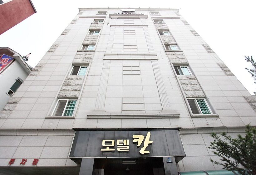מוטל Chuncheon Hound Hotel Namchuncheon Station