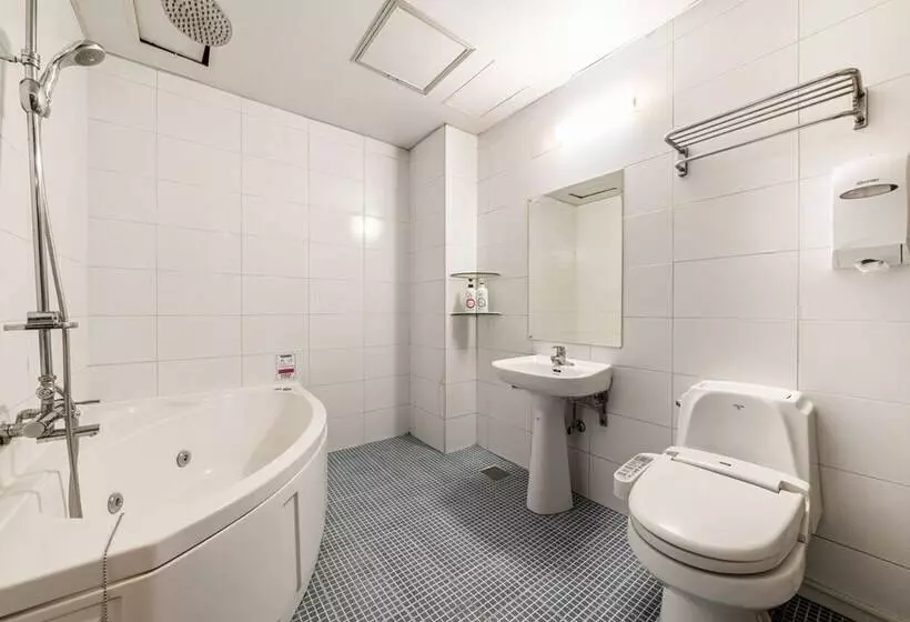 モーテル Chuncheon Hound Hotel Namchuncheon Station