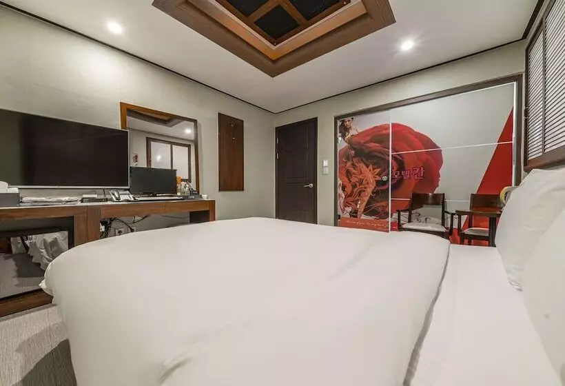 モーテル Chuncheon Hound Hotel Namchuncheon Station