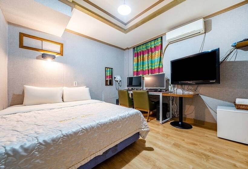 Мотель Goyang Royal