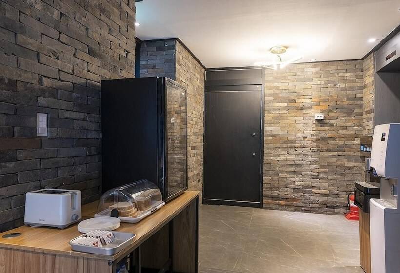 汽车旅馆  Incheon  L