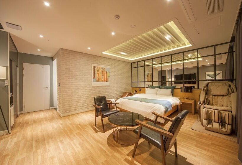 汽车旅馆  Naju Western