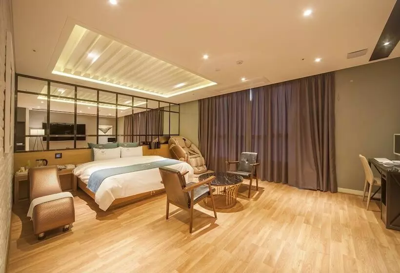 Motelli Naju Western